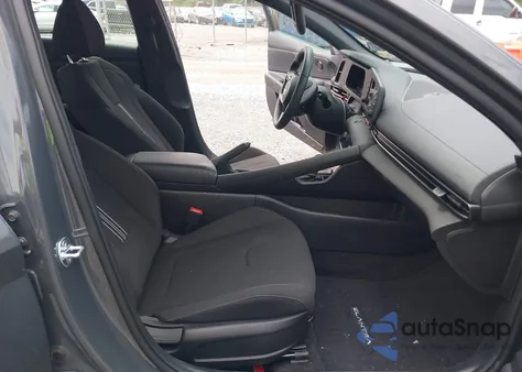 2025 Hyundai Elantra Sel Sport z USA, uszkodzony, nr VIN KMHLM4DG9SU895317